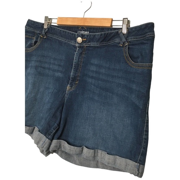Lane Bryant High Rise Rolled Cuffed Boyfriend Stretch Denim Jean Shorts Blue 28 - Picture 4 of 11
